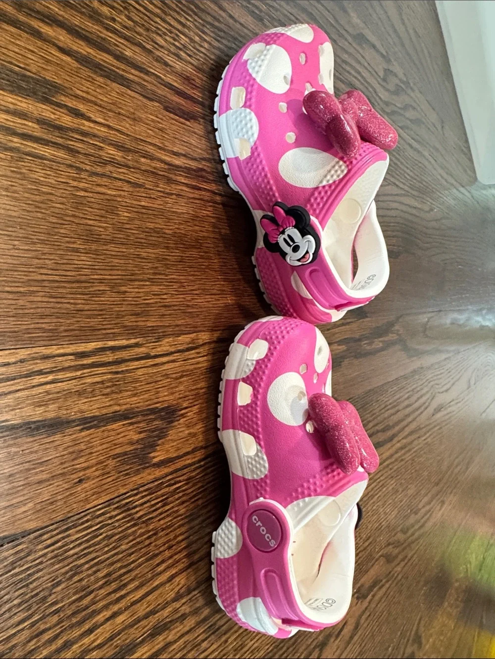 CROCS Pink & White Minnie Bow Clog Sandals